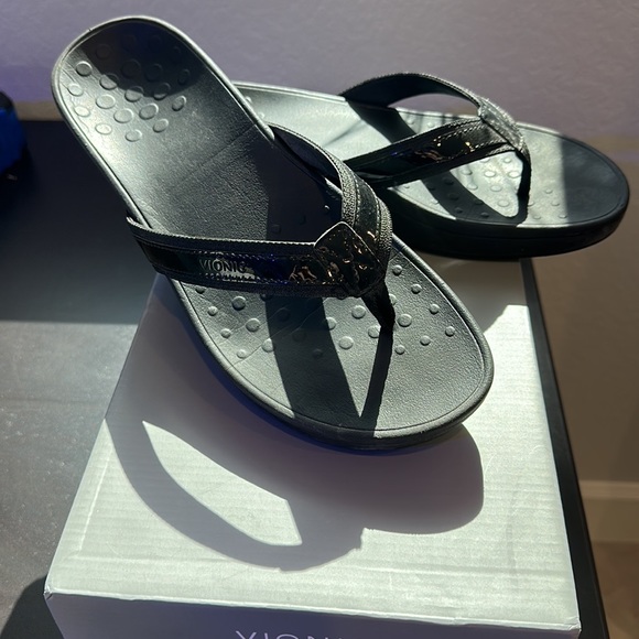 Vionic women’s - Picture 2 of 3